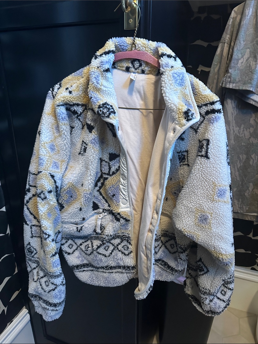 Women's FREE PEOPLE Sherpa Patterned Zip Jacket - Cream & Black
